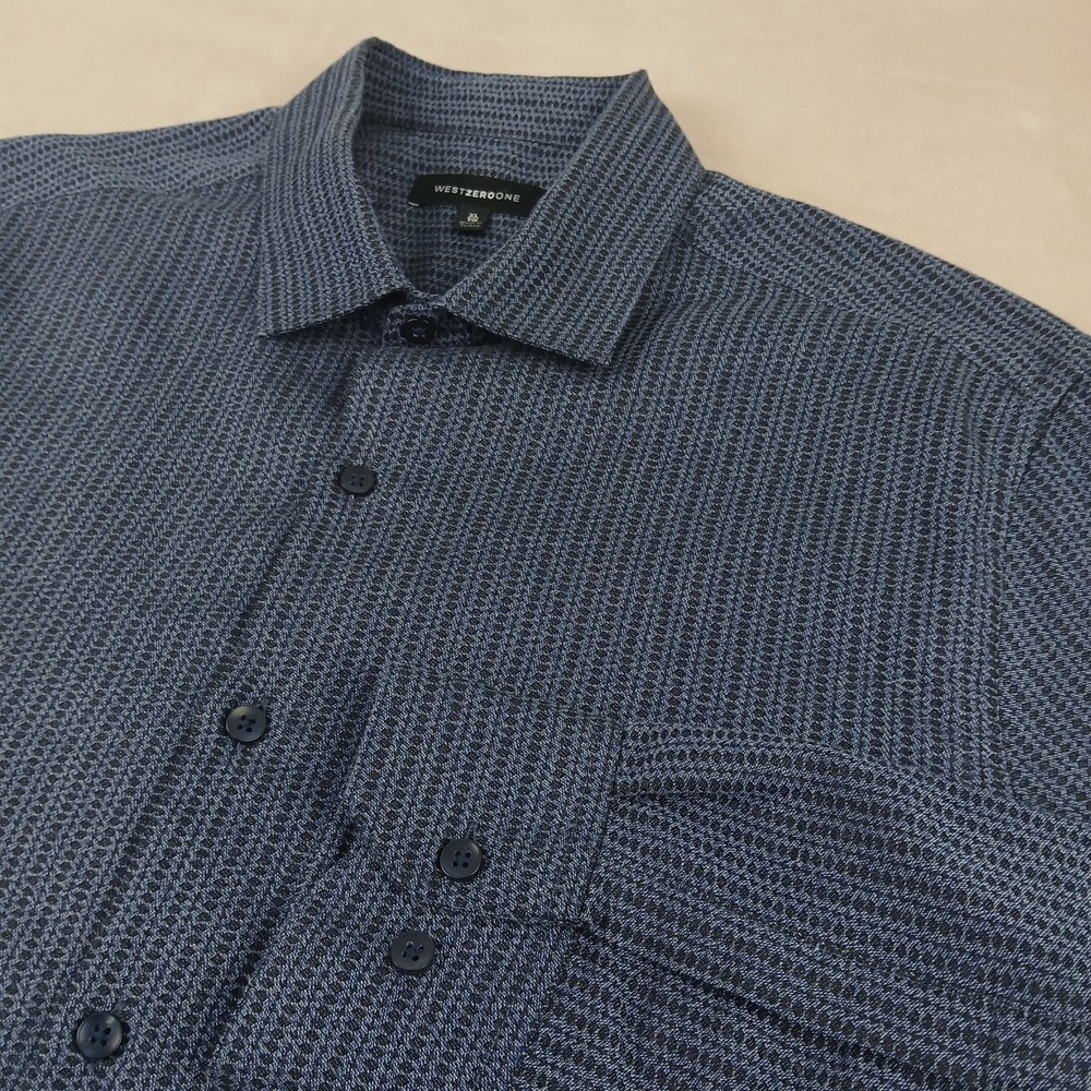 West Zero One XL‎ Mens Shirt Lightweight Flannel Type 23x29 **Fits A Large **